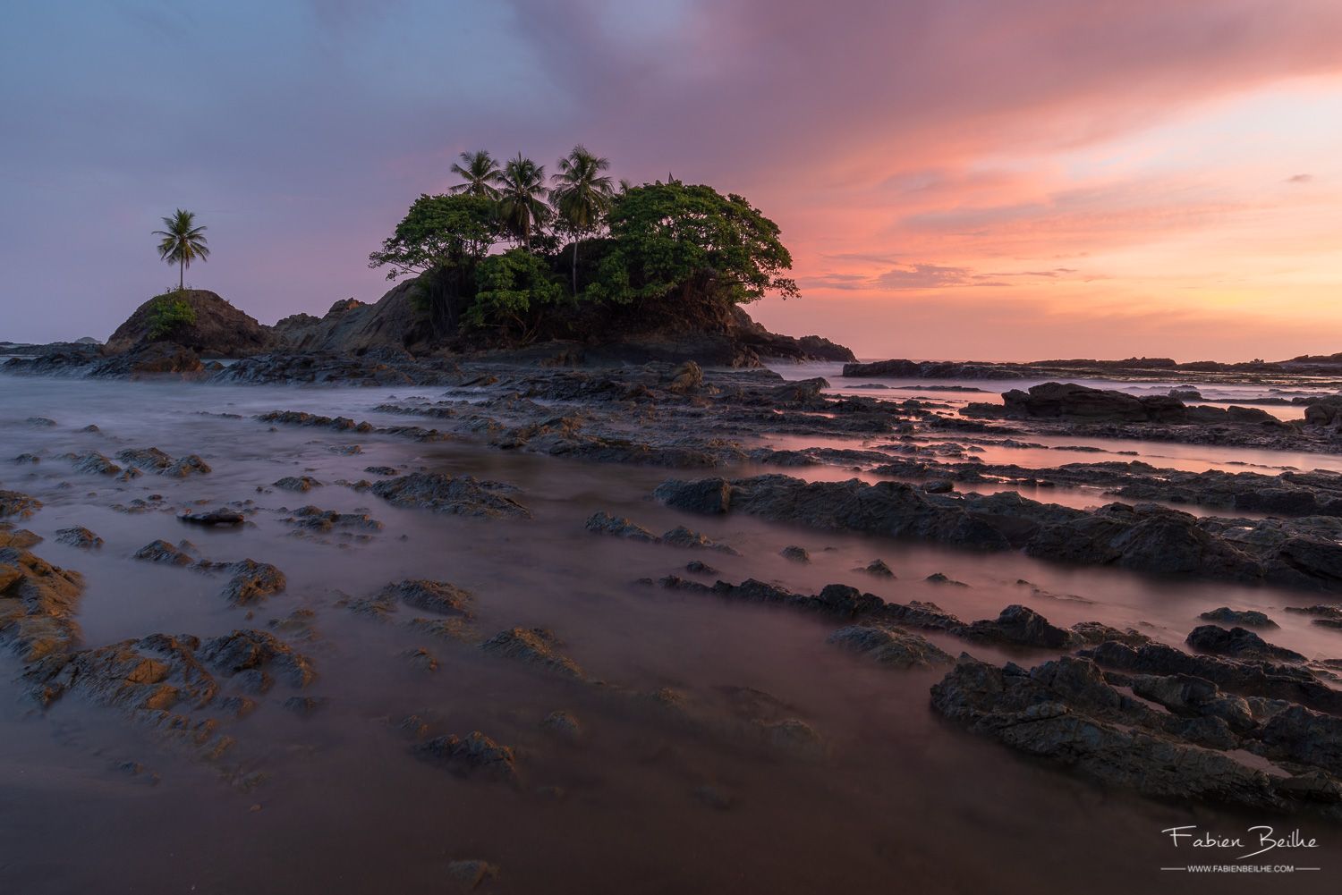 Un coucher de soleil photographié en pose lente