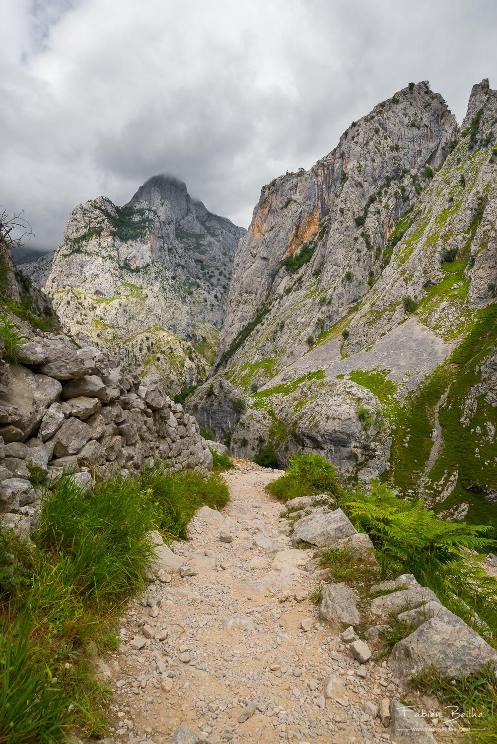 Un paysage avec une exposition correcte
